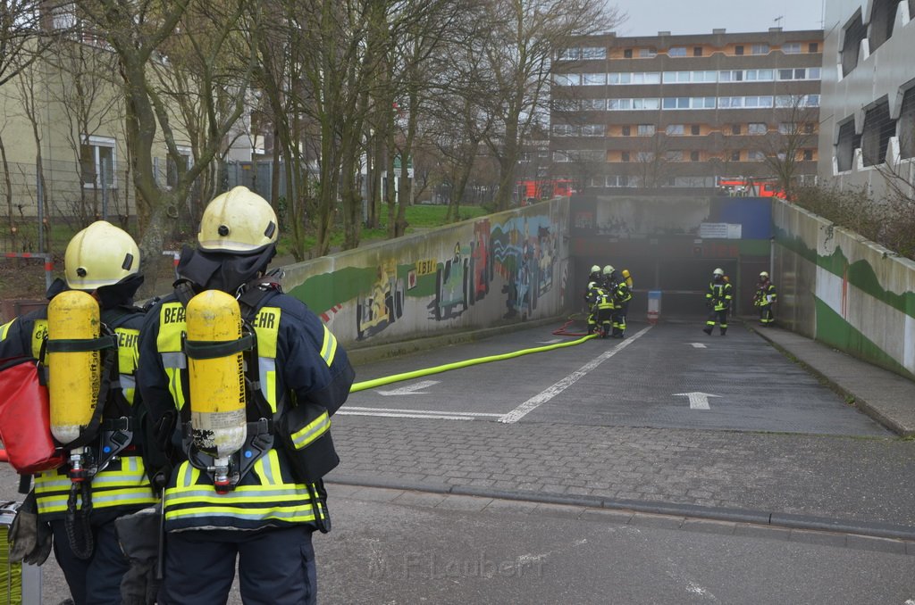 Feuer 3 Koeln Mechernich An der Fuhr P010.JPG - Miklos Laubert